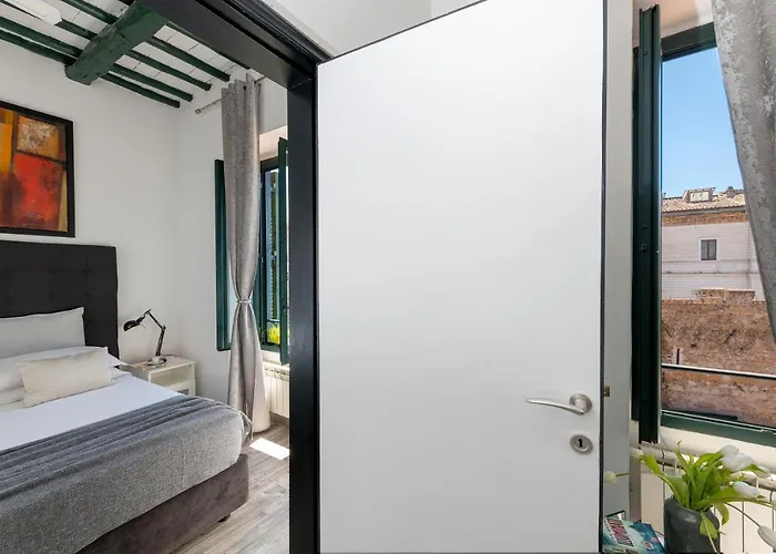 Апартаменты Unique View Over St. Peter's Dome! Рим