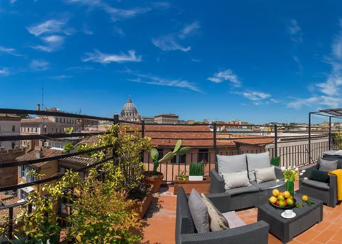 Unique View Over St. Peter's Dome!